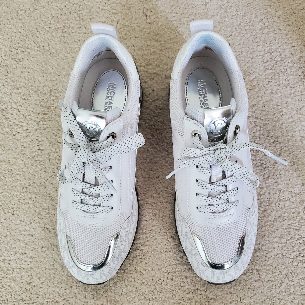 NWOT Michael Kors Wilma Mixed Media Trainer Sneakers Shoes Silver/ White sz6 - Picture 8 of 12